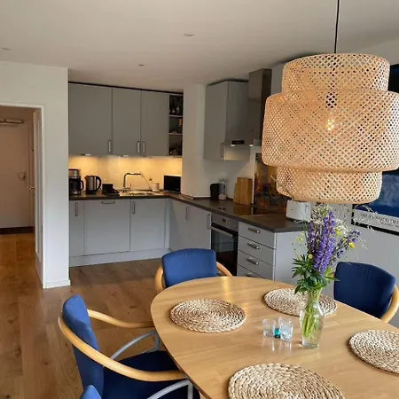 Watt-s-up-24 Apartment